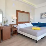 Отель Elios 3*