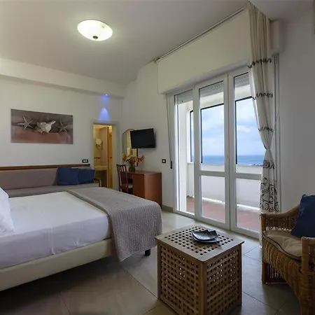 Elios Hotel