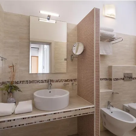 Elios Hotel 3*